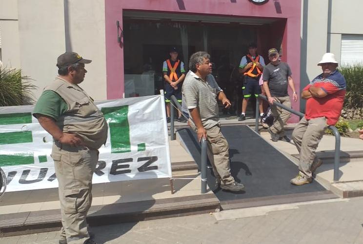 Asamblea del SUOEM: El Ejecutivo Municipal ordenó a la Policía que impida el ingreso y salida de los asambleístas