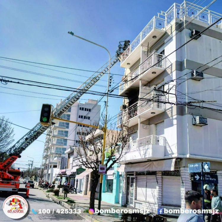 Se incendió un departamento en el edificio de San Martín y 9 de Julio
