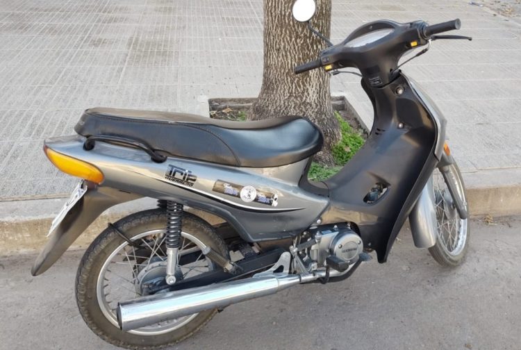 Actuación a una moto con pedido de secuestro por robo en 2018