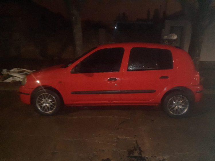 Auto de Cruz Alta con pedido de secuestro retenido en Leones