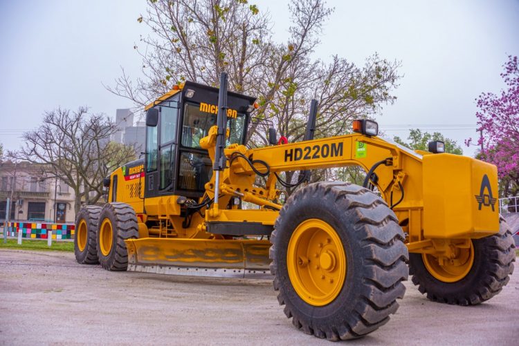 El Municipio adquirió maquinarias y vehículos para el parque automotor