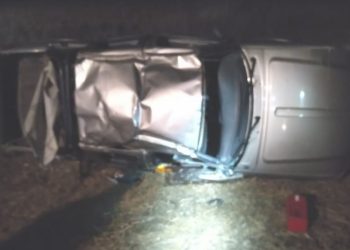 Leones: vuelco en solitario en Ruta E 59 entre Ruta Nº 9 (vieja) y Autopista 9