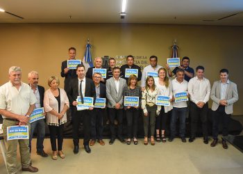 Se entregaron Kits de Salud para Municipios y Comunas