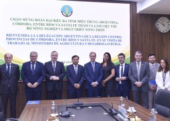Región Centro: Avanzan en Vietnam las negociaciones para exportar carne porcina y cítricos