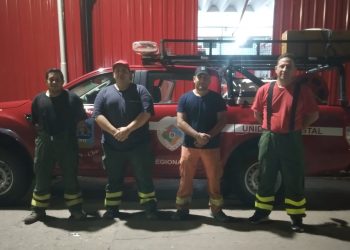 Regional 8: Partieron 8 Bomberos Voluntarios para combatir incendios en Ambul
