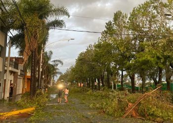 Cola de tornado en las localidades de Río Primero y Villa Santa Rosa