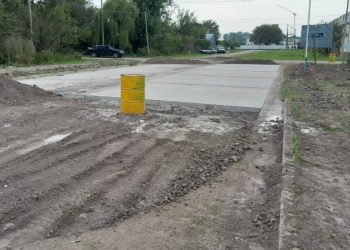 Se iniciaron las obras de pavimento, por acuerdo de frentistas