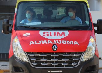 Accidente moto-auto con lesiones graves