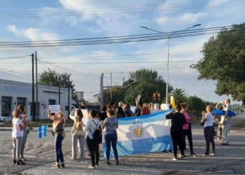 Marcharon y reclamaron a una sola voz: «Salud y educación»