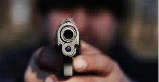 Intimaron a balazos a una familia empresaria