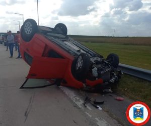 Leones: vuelco en Autopista km 467 mano Córdoba-Rosario – Red Panorama  Marcos Juarez