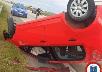 Leones: vuelco en Autopista km 467 mano Córdoba-Rosario