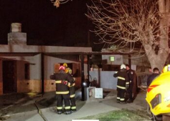 Incendio de vivienda en barrio Sur
