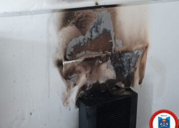 Leones: principio de incendio estructural