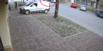 Armstrong: robaron una Ford Ecosport en segundos