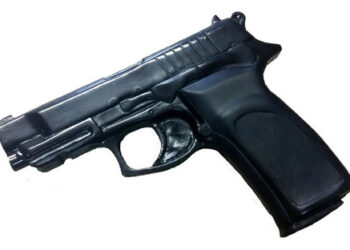 BALLESTEROS: UN MENOR ES DETENIDO POR LA POLICÍA CON UN ARMA RÉPLICA