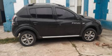 Renault Sandero de Santa Fe, circulaba por Marcos Juárez con pedido de secuestro