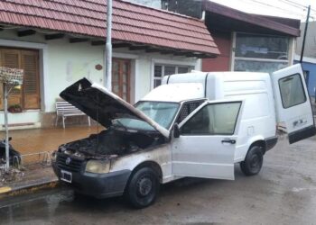 Marcos Juárez: incendio de un utilitario