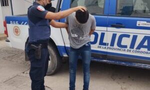 Recupero de una motocicleta sustraída, secuestro de estupefacientes y varios detenidos en un operativo de investigación