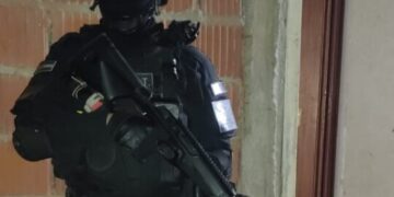 Justiniano Posse: vendía drogas en su vivienda y en la casa del padre