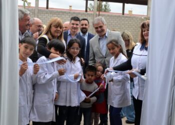 El Ministerio de Educación de la Provincia inauguró obras en Unión y Marcos Juárez
