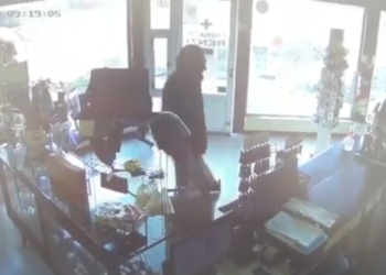 Hurto en farmacia Renzi