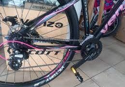 Monte Buey: transportaban totalmente desarmada una bicicleta Venzo sin documentación