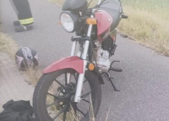 Leones: accidente de moto en solitario por un desperfecto