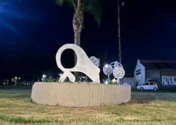Retiraron el monumento en homenaje a las madres de Plaza de Mayo