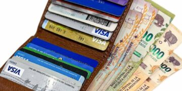 Robo de documentación y dinero, del interior de una camioneta