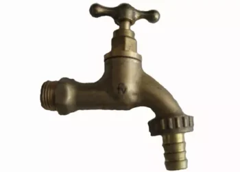 Masivo robo de canillas de bronce