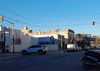 Estamos inaugurando semáforo en Alem y Belgrano