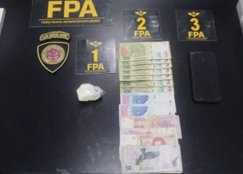 Lo detuvieron por meterse en una obra en construcción y encontraron cocaína en su ropa