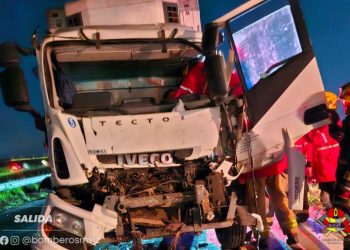 Un accidente por alcance entre dos camiones dejó un herido