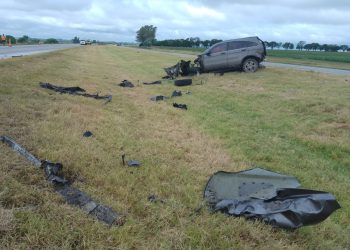 Accidente en Autopista: chocaron un colectivo y una camioneta