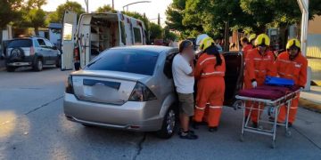 Leones: chocaron dos automóviles en zona céntrica