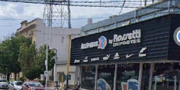 Mecheros robaron más de un millón de pesos en ropa deportiva