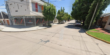 Urgente: un accidente entre automóvil y motocicleta en zona céntrica