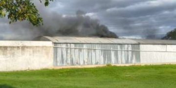 Wenceslao Escalante: bomberos combatieron un incendio de gran magnitud
