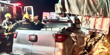 Accidente fatal en Ruta 8: una camioneta chocó con un camión por alcance