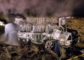 Monte Maíz: un automóvil se incendió en la costa del Río Saladillo