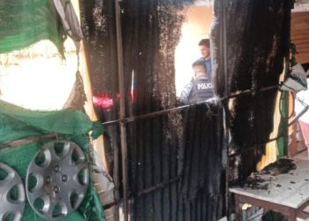 Principio de incendio en una vivienda de calles Libertad y Vélez Sarsfield