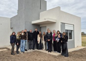 Se entregó la casa 257 del PRO.MU.VI