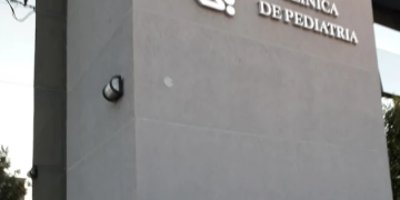 Policía rescató a una niña que se había descompensado en su casa