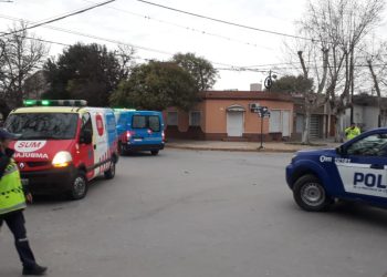 Último momento: Dos automóviles chocaron en zona céntrica