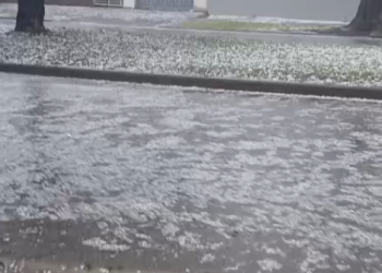 ¿Se adelantó Santa Rosa?: Cayó granizo en Marcos Juárez