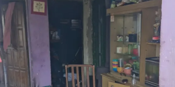 Bomberos combatieron un incendio en una vivienda de calle Zeballos