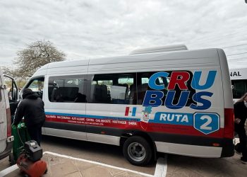 Se inauguró el nuevo servicio de minibús entre Saira y Villa María