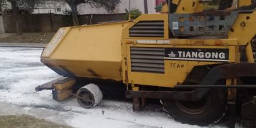 Asfalto en la ciudad: continúan las obras en Barrio Sur