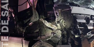 Chocaron dos camiones sobre Autopista: no hay heridos